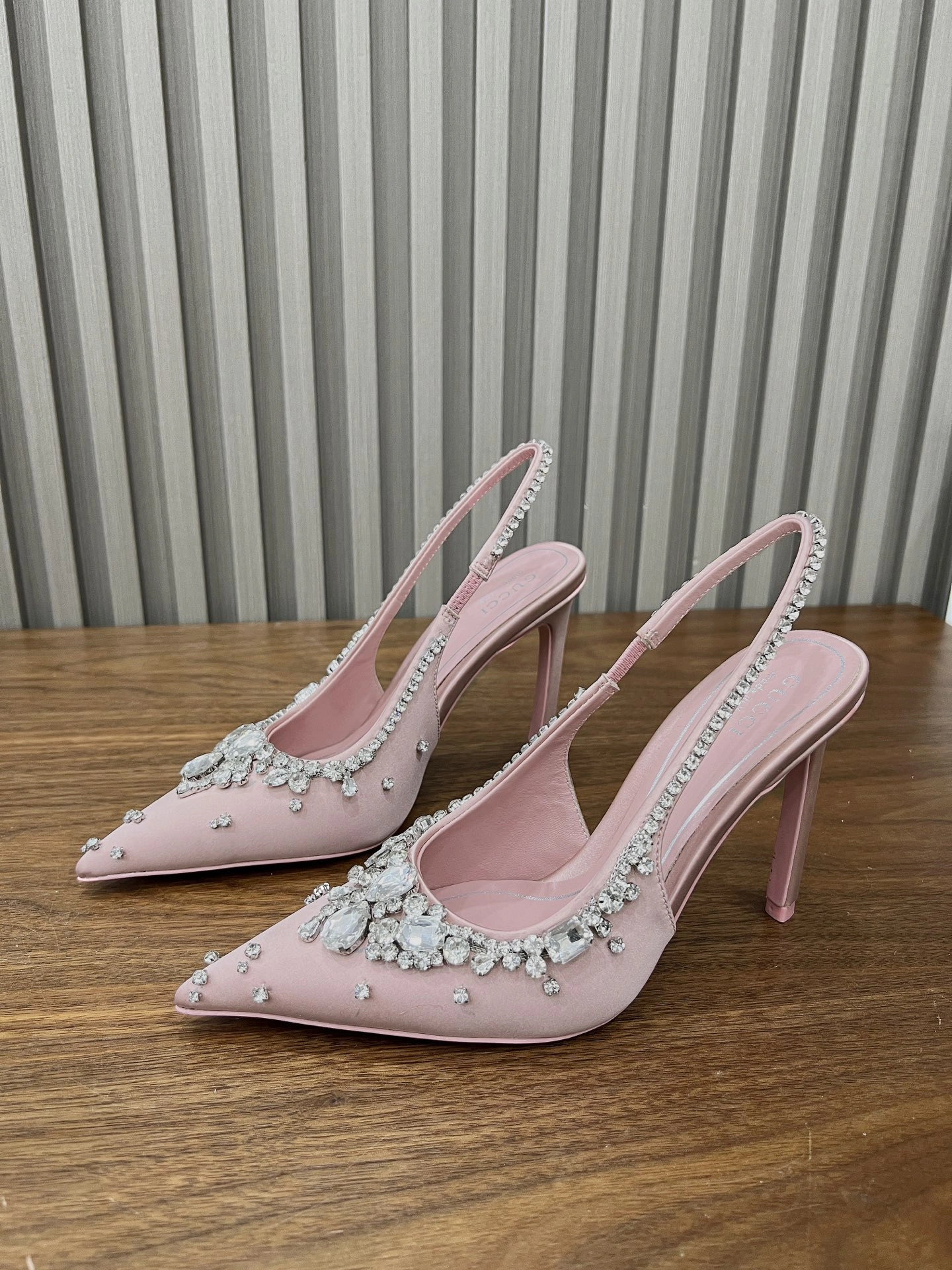 COCO-- 6u33i 812192FAD2V5741 sheepskin Heel height：10.5CM item:E-X198D4160